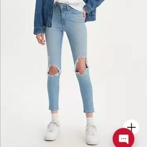 Levi’s 721 High-Rise Skinny Jeans